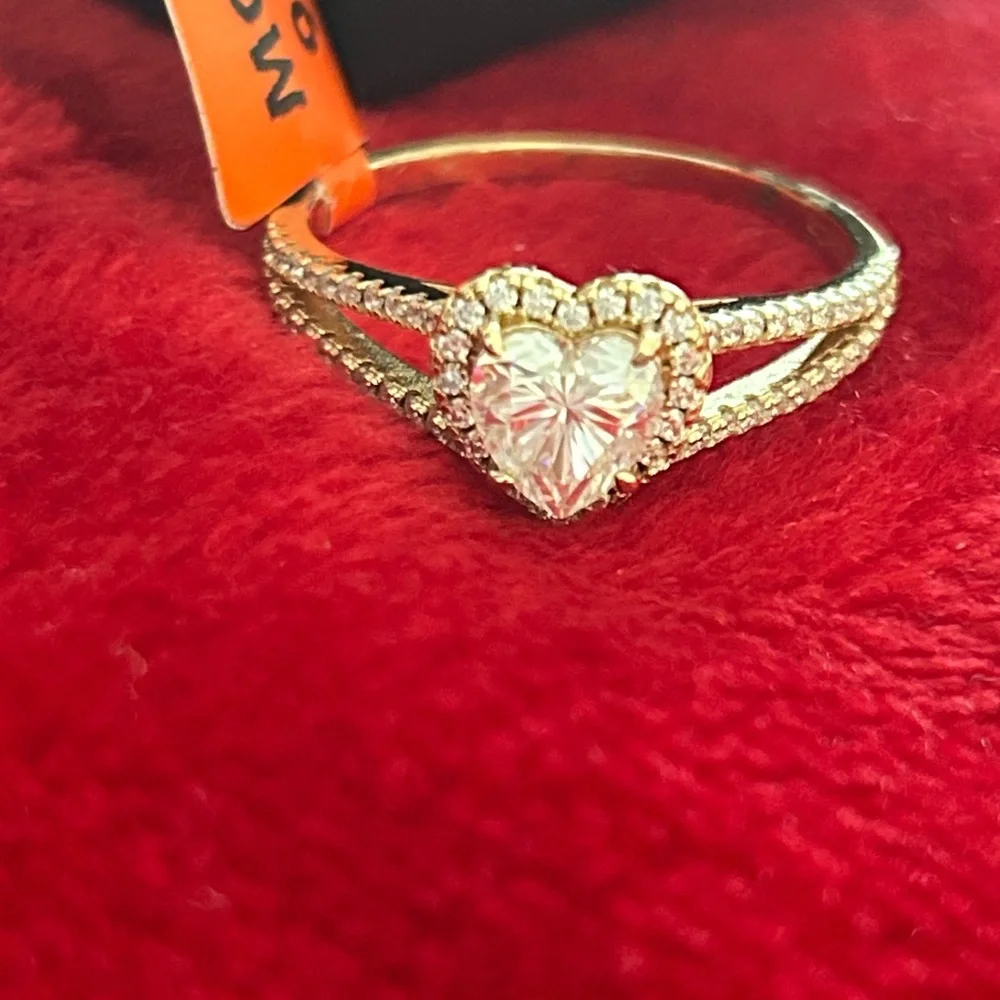 Luxury Moissanite Diamond Gold‎ Heart Ring size 9